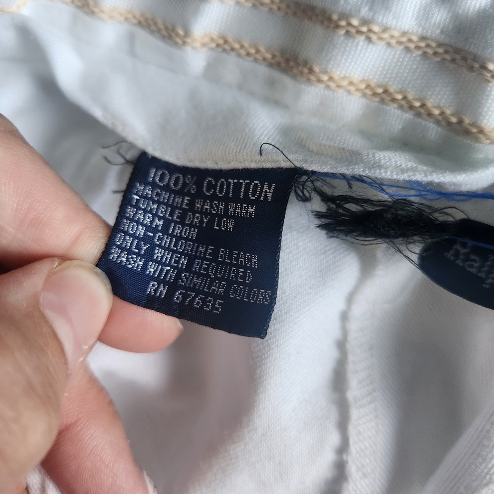 Vintage Ralph Lauren White Shorts. Size 8. RN 67635 - Picture 10 of 15